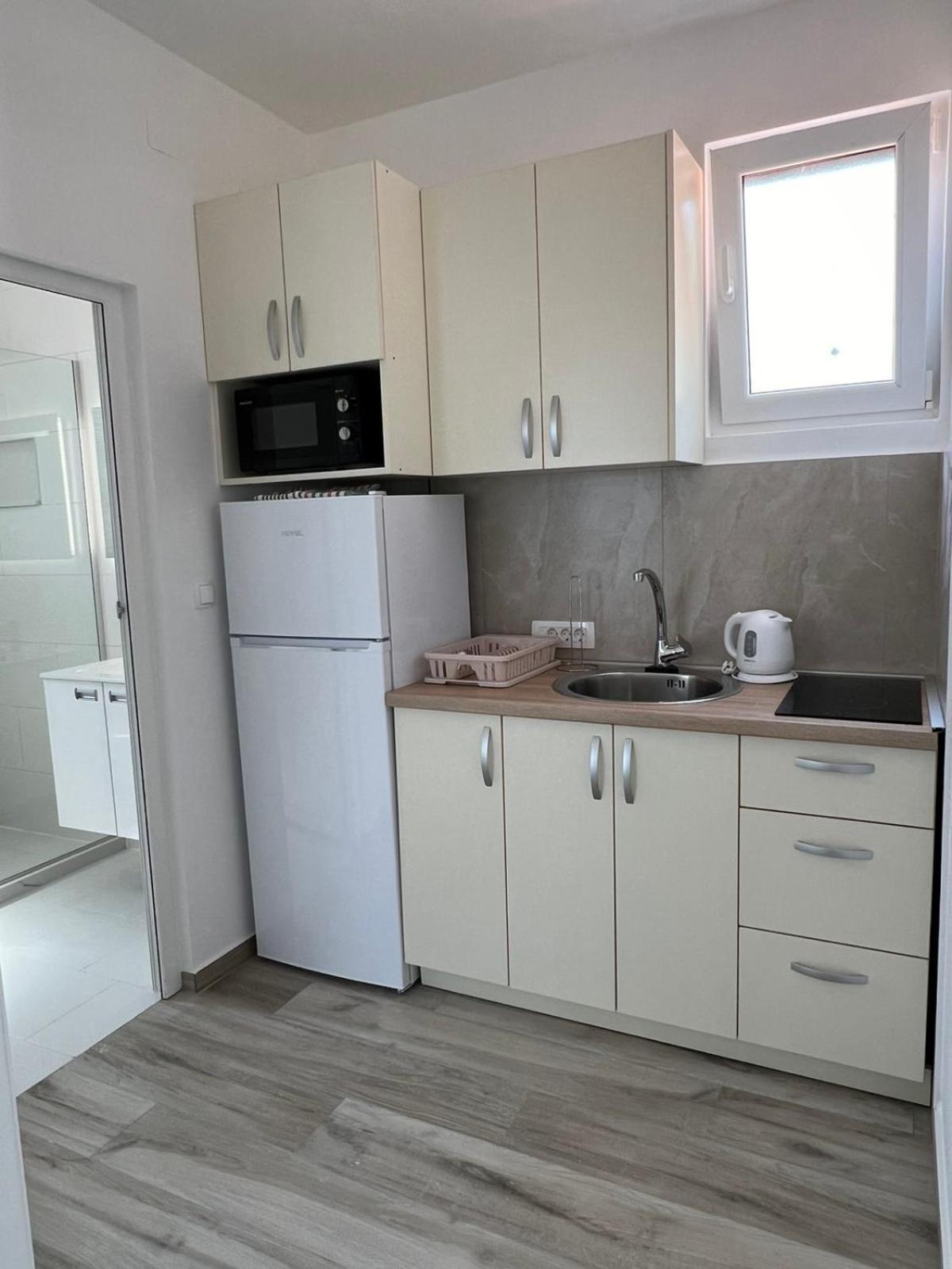 Relax Apartmani 苏托莫雷 外观 照片